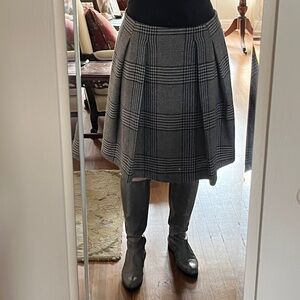 Really Nice Burberry Wool Plaid Skirt - UK12/US10
